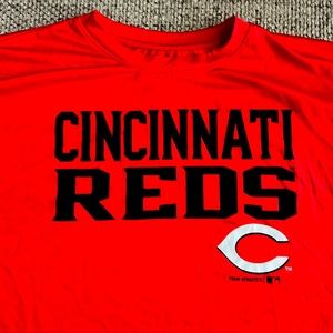 Authentic Back 2 School SPECIAL Team Athletic Cincinnati Reds kids T size 18 XXL